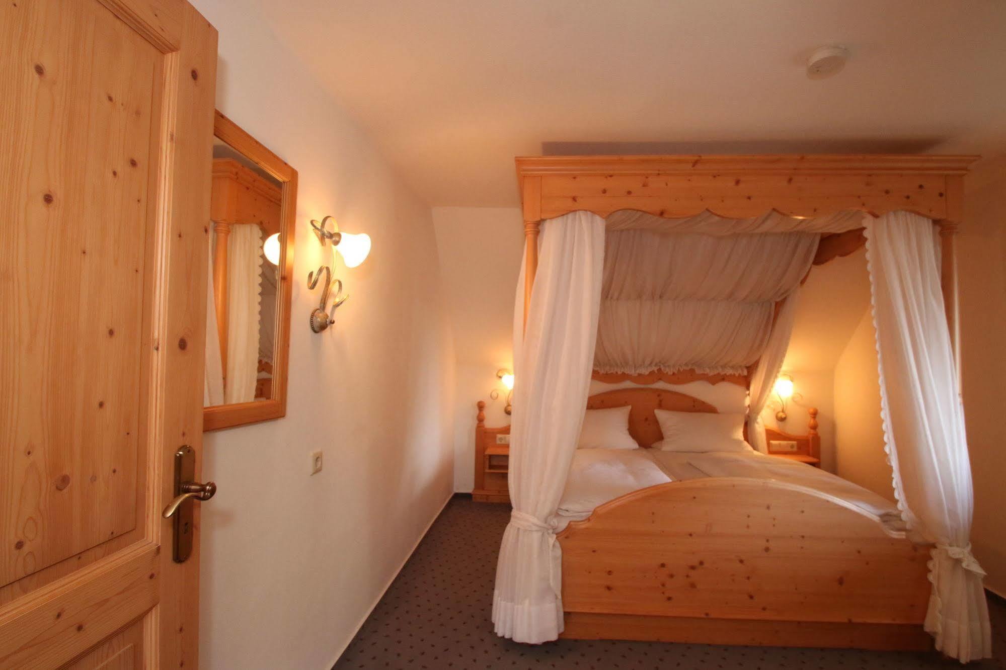 Hotel Landgasthof Adler Altenrond 외부 사진