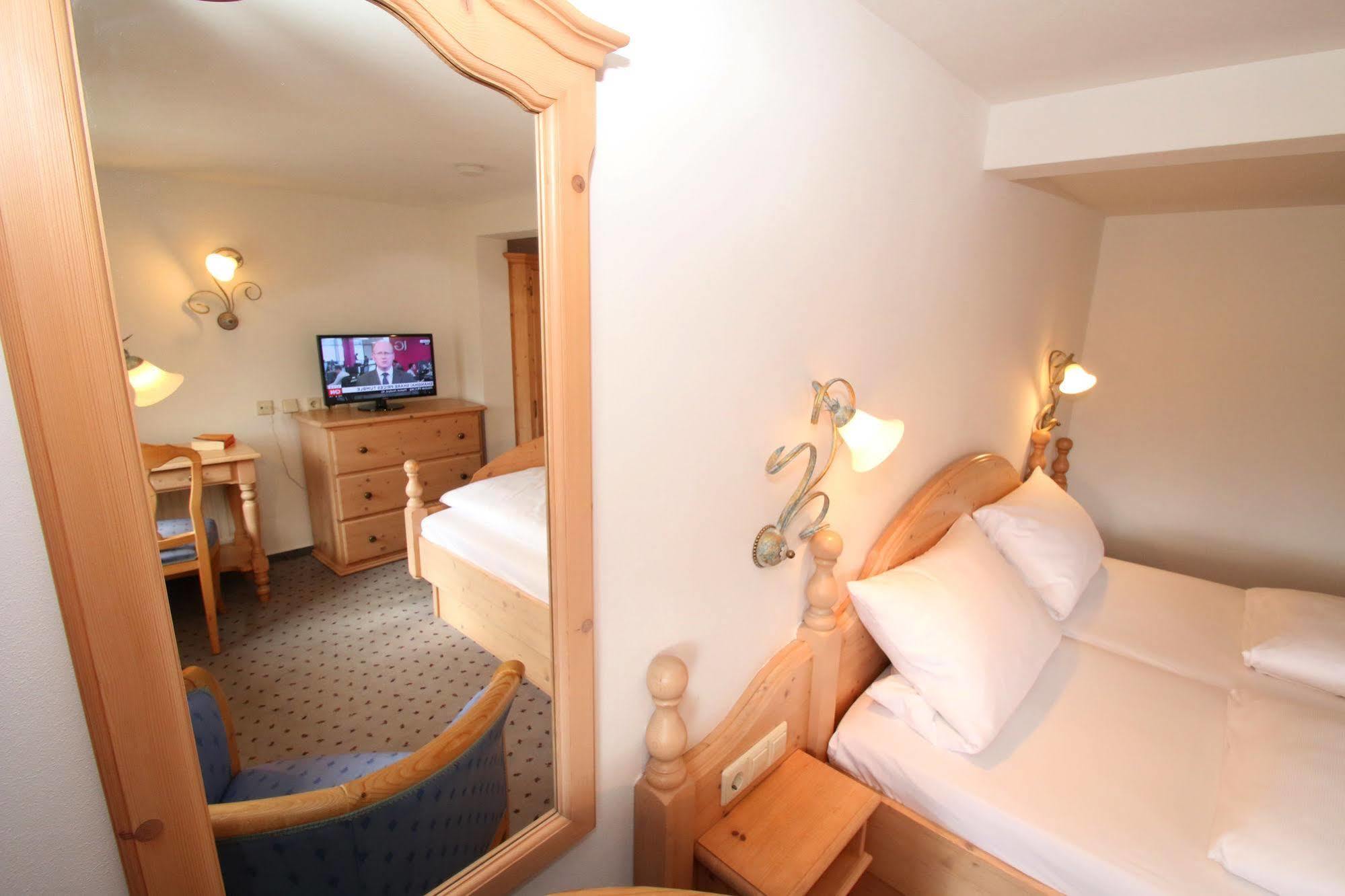 Hotel Landgasthof Adler Altenrond 외부 사진