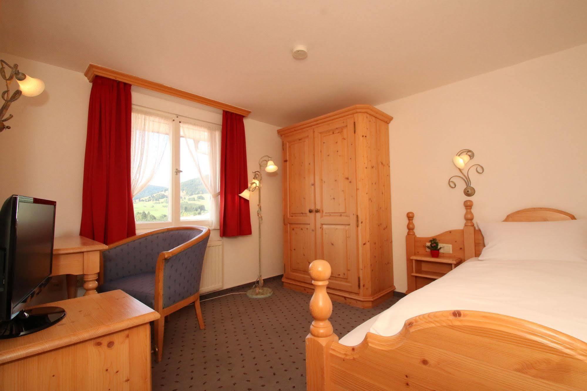 Hotel Landgasthof Adler Altenrond 외부 사진